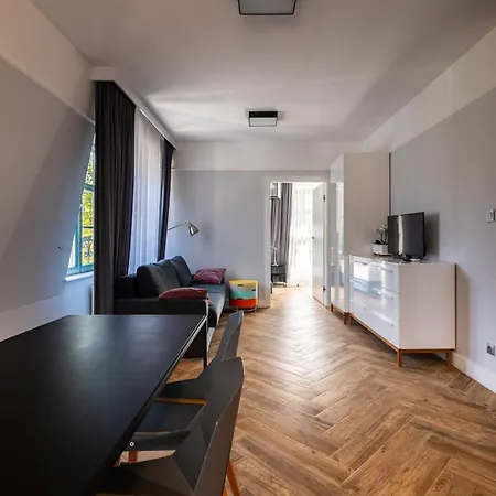Victoria By Victus Apartment *